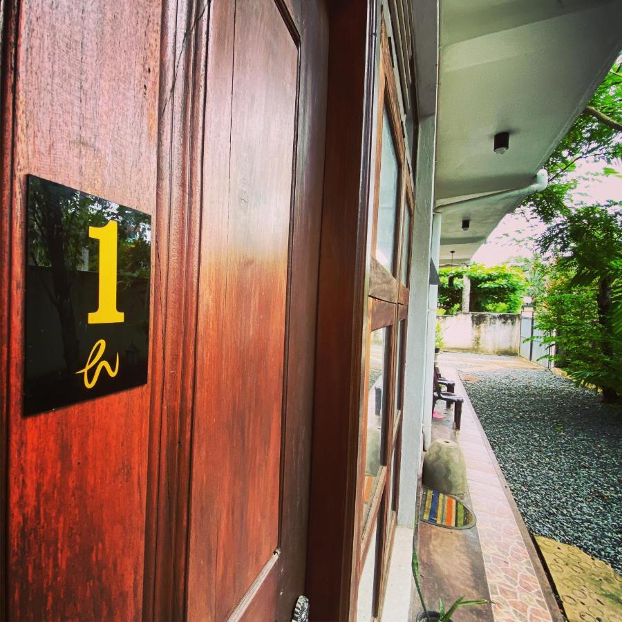 Westeros House & Hub Unawatuna Exterior photo
